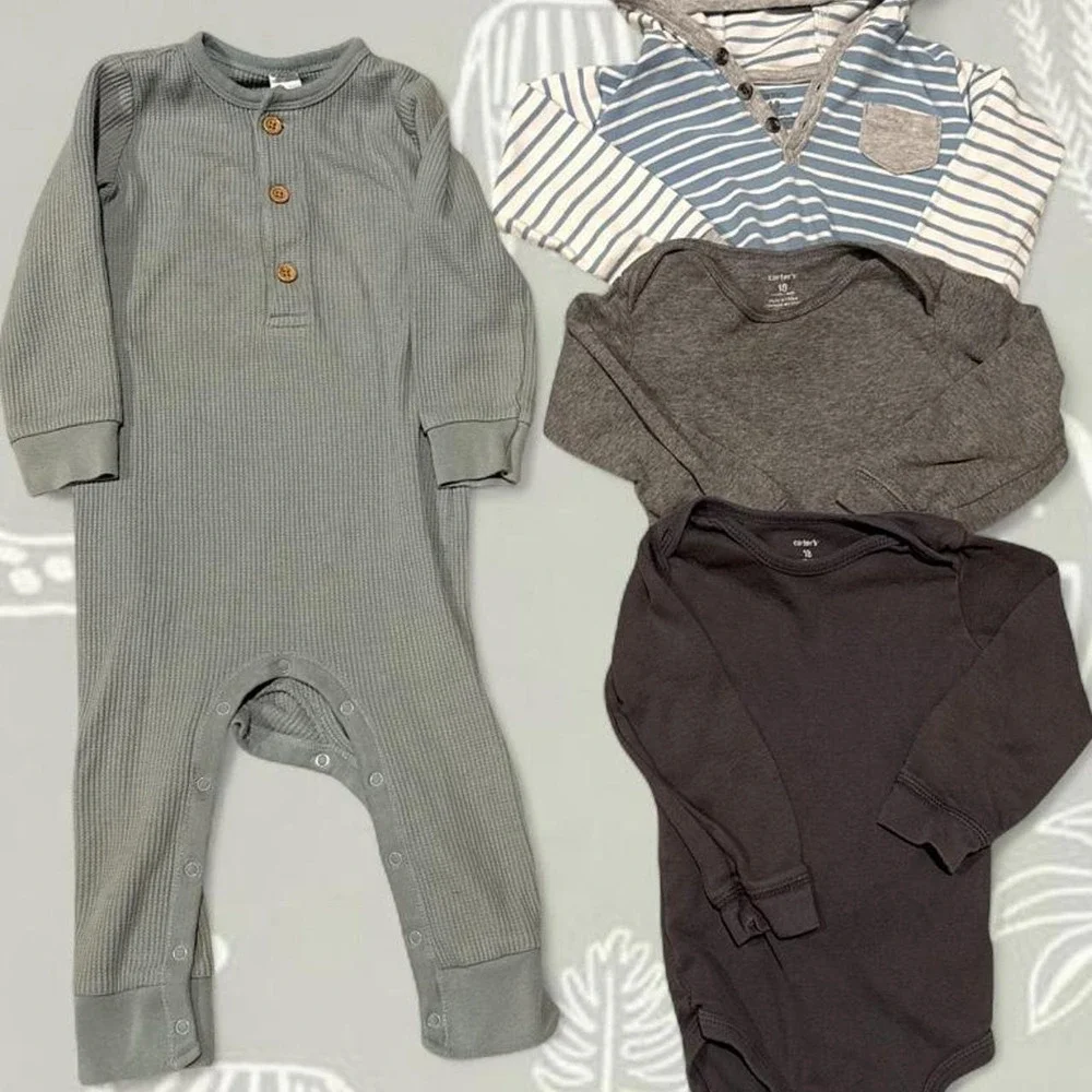 Baby boy bundle 18 MONTHS button / clip ons